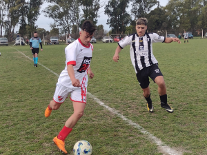 Copetonas sumo una victoria